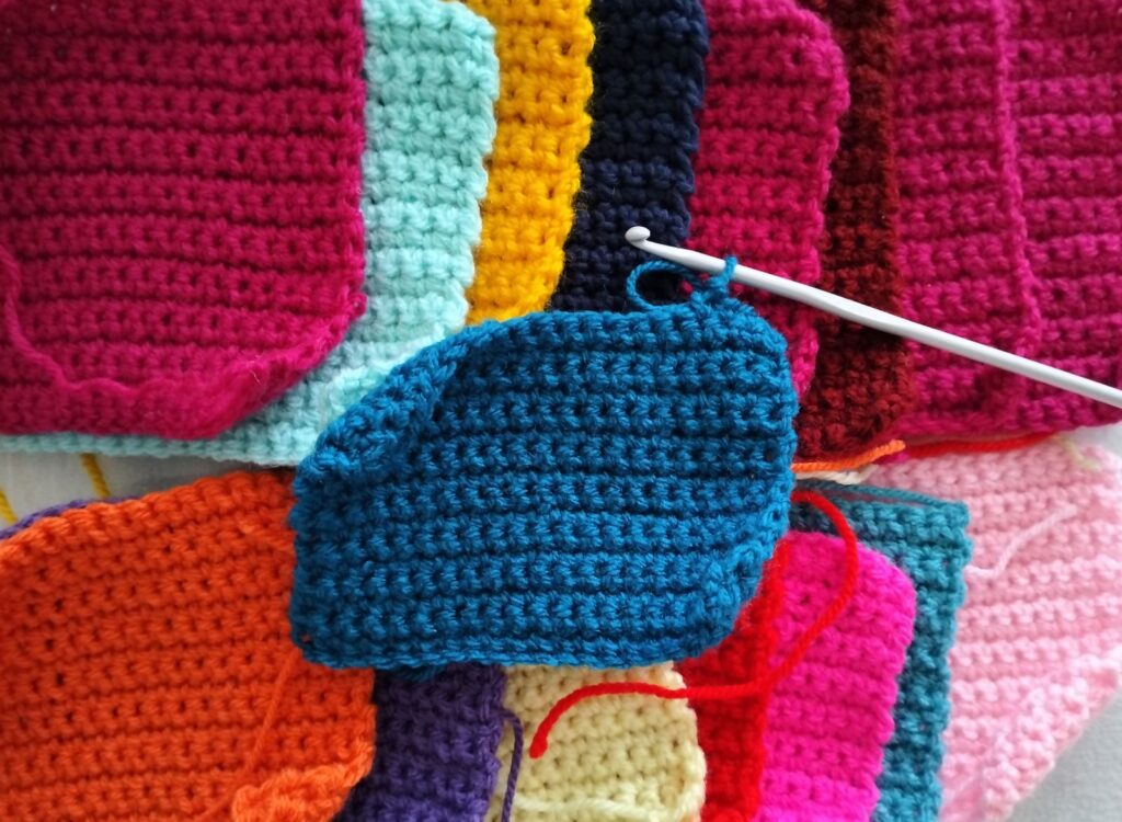 close-up of 8 mm crochet hook
